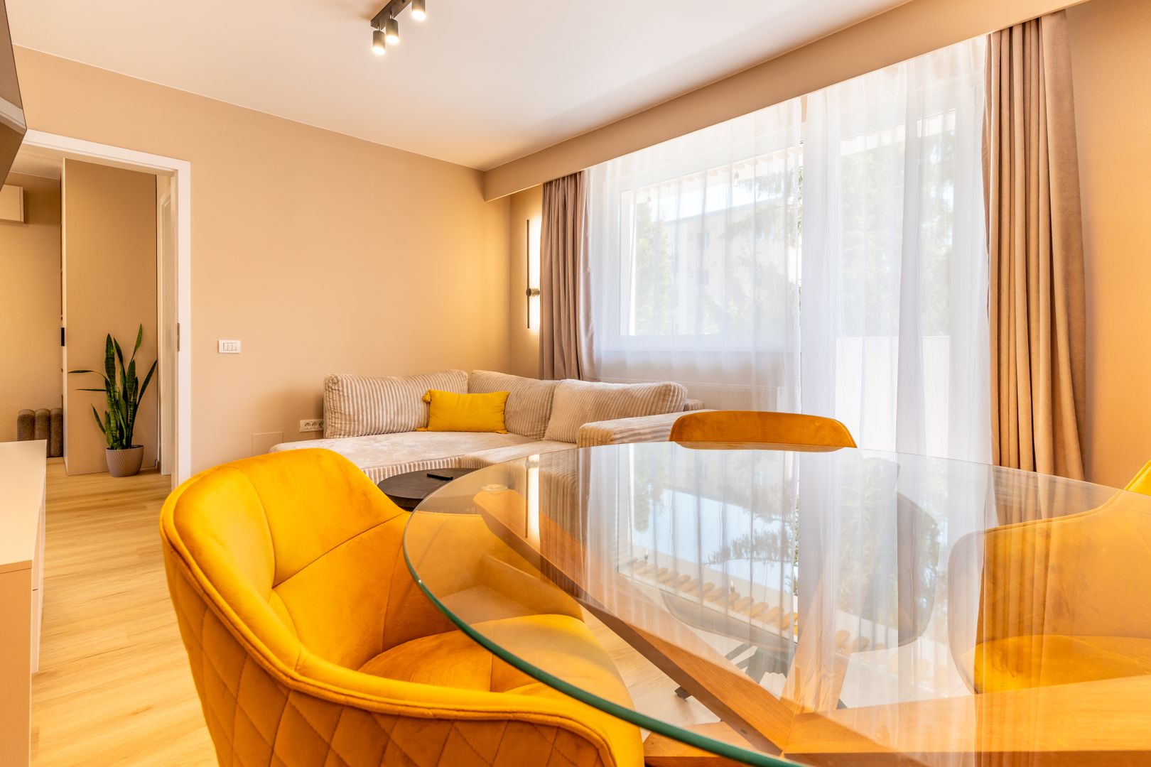 Apartament lux 3 camere de vanzare renovat integral Academia de Muzica - Poză 6