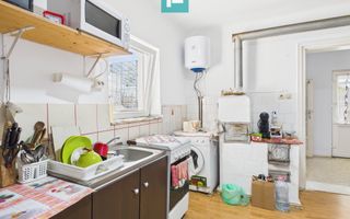 Casă+spaţiu comercial în Ghioroc, vânzare în rate - Poză 12