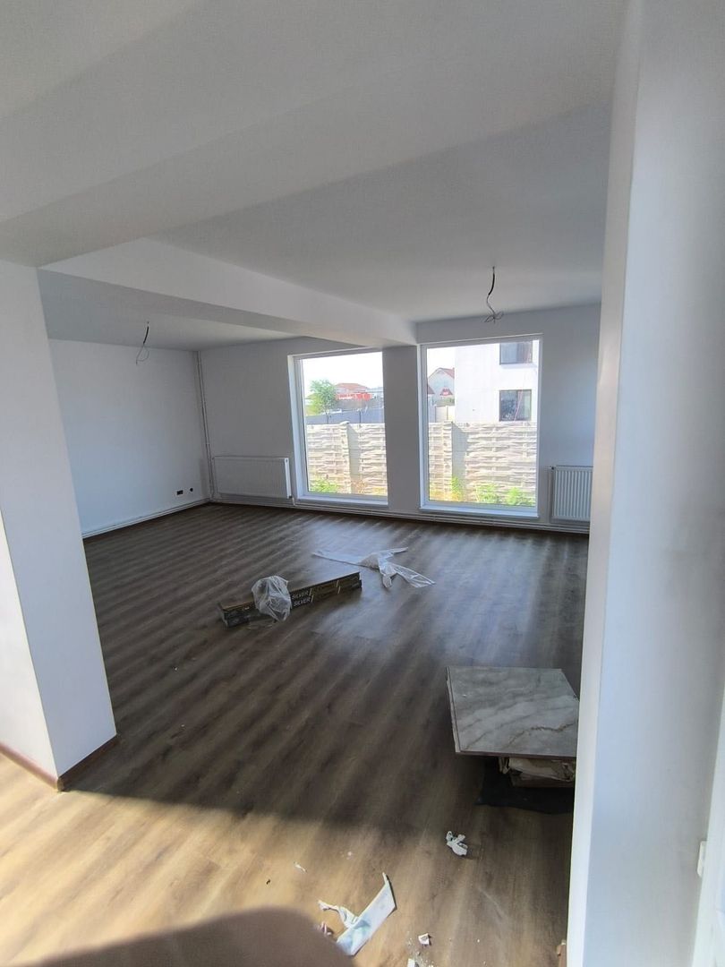 Casă modernă de vânzare – Albesti, la doar 6 minute de Craiova - Poză 7