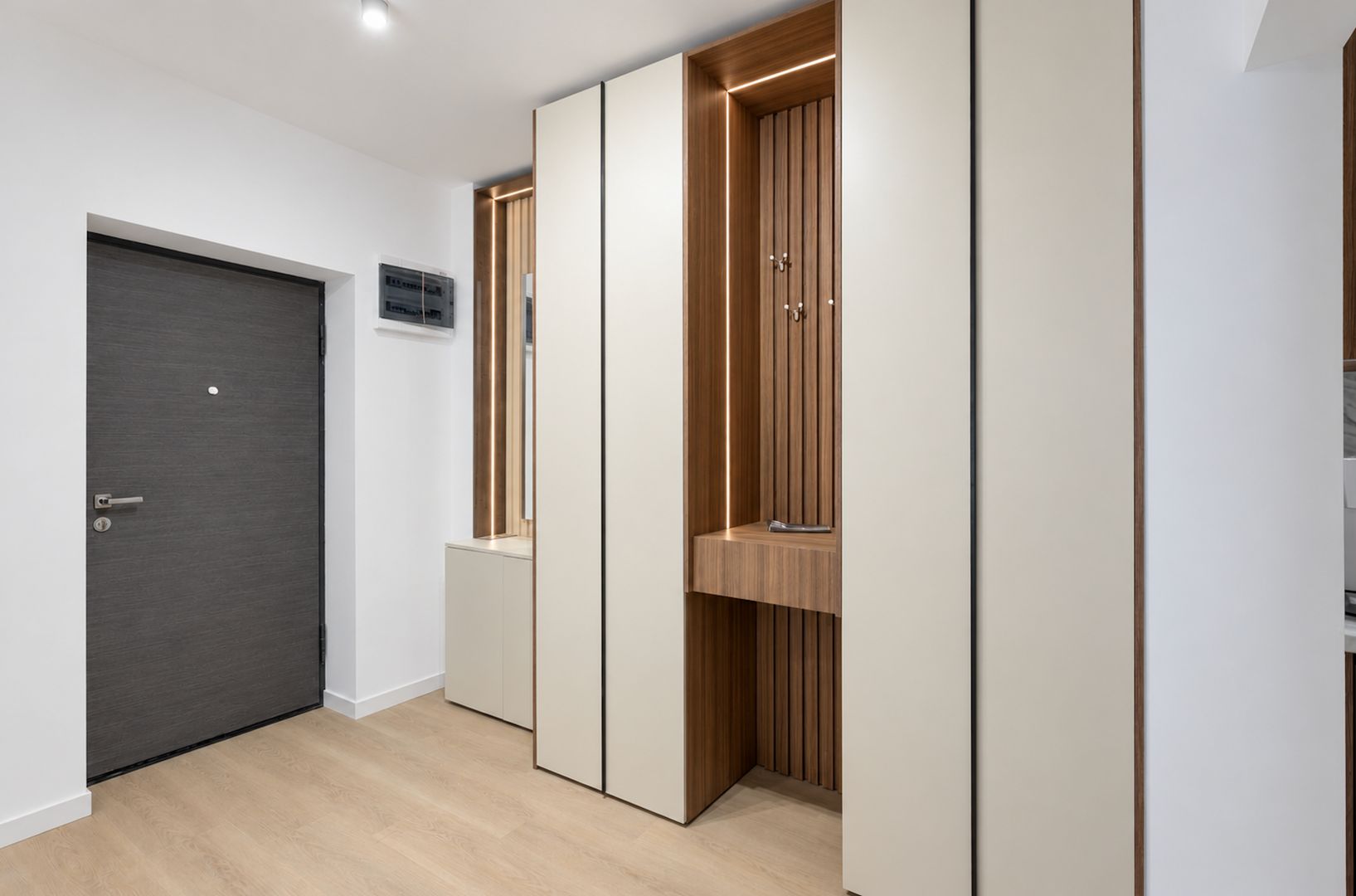 ANTIAERIANA | APARTAMENT 3 CAM DECOM | 74 mp Utili | ALEXANDRIEI 152 - Poză 2