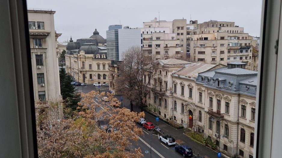 Apartament de două camere pe Magheru - Poză 4