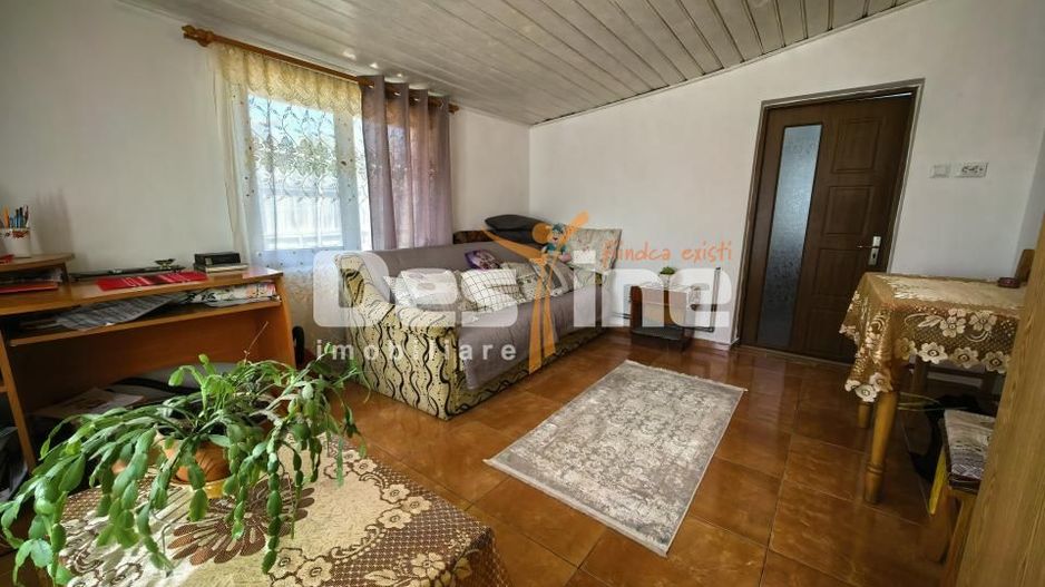 Casă 4 camere și 720 mp teren + beci și anexe - Poză 13