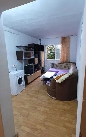 Apartament cu 4 camere, decomandat, Manastur., zona BIG. - Poză 1
