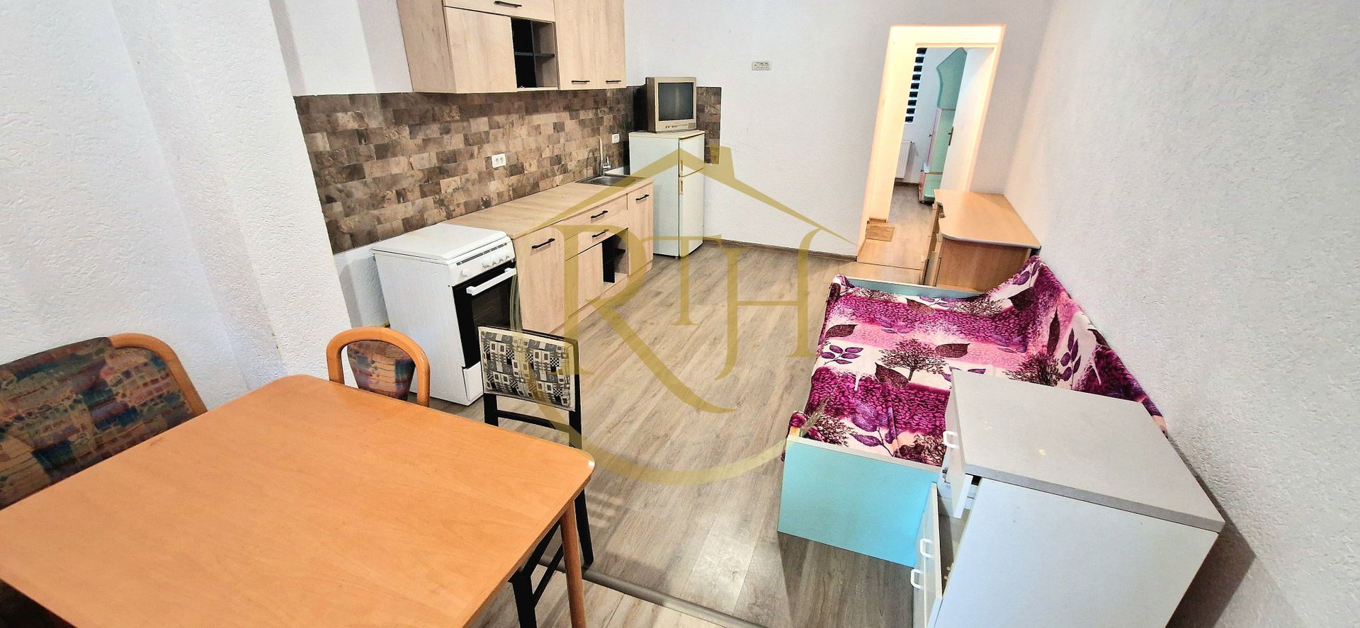 De inchiriat apartment cu 2 camere, bloc nou zona Shopping City,300 euro\luna. - Poză 4