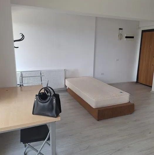 De inchiriat Studio – TOTUL NOU! Mobilat, utilat, garaj inclus – Rotar Park - Poză 6