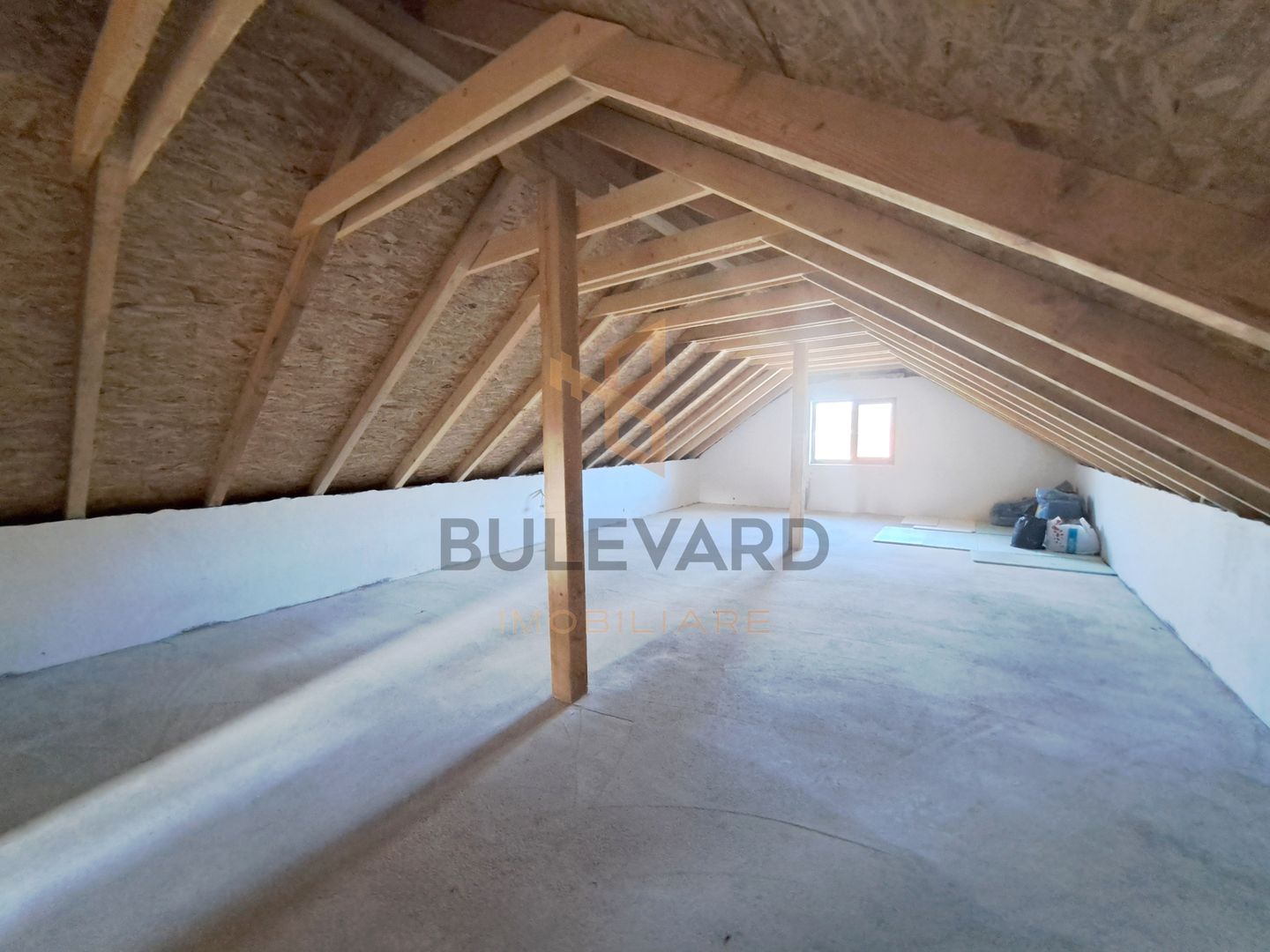 Casa noua + atelier 49 mp + teren 1030 mp! - Poză 22