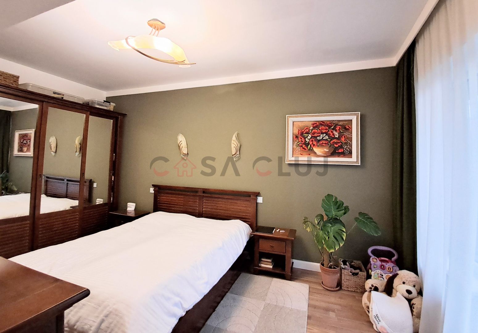 Zonă exclusivistă, Plopilor!! - Poză 8