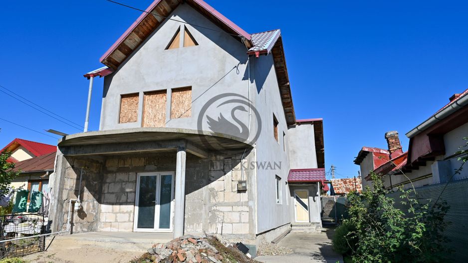 Casa la gri de vanzare | Zona Centrala - Bucov | Comision 0% - Poză 2