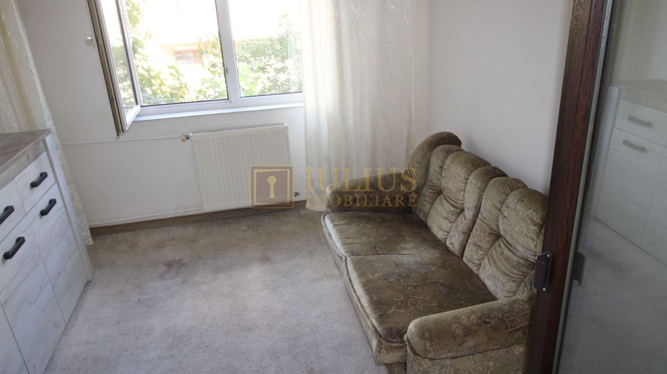 La 5 minute de Spitalul judetean, 3 camere,  centrala proprie - Poză 4
