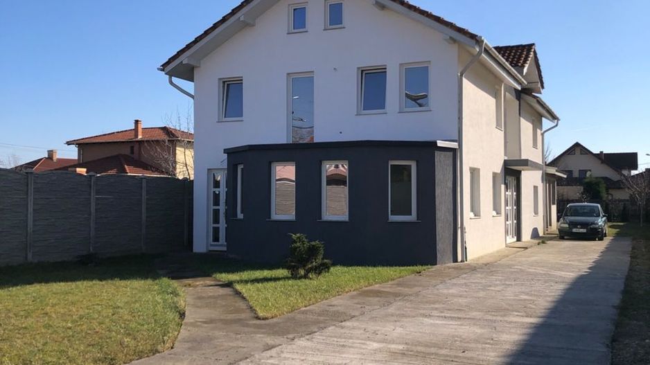 Casâ de vânzare în Micro 17 Satu Mare 240mp + 95mp - Poză 2