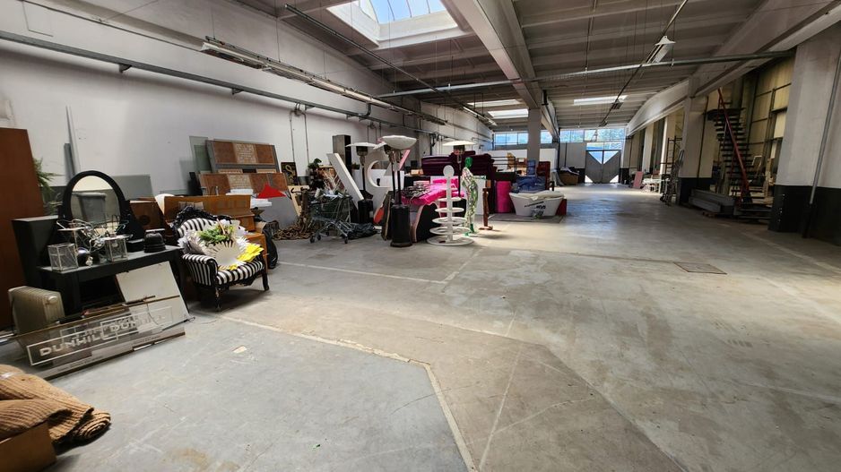 Spatiu industrial  si showroom central de inchiriat - Poză 9