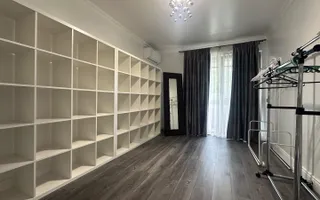 Vila cu piscina spre inchiriere in cartierul Gruia! - Poză 18