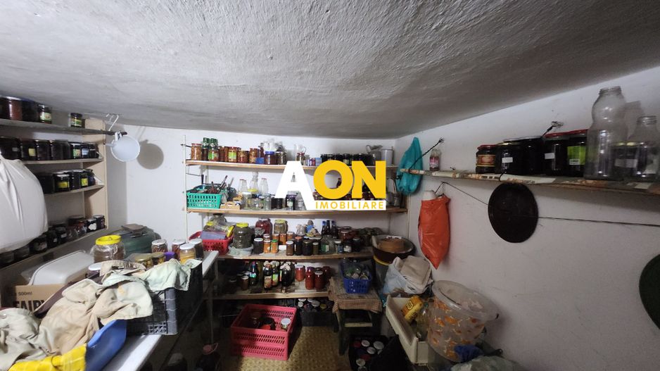 De vanzare casa 5 camere, 655mp teren, zona Cetate - Poză 14