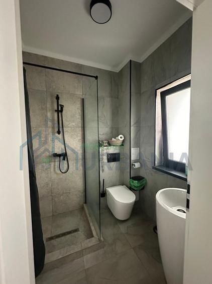 Casa D+P+E in Tomesti,Asfalt, Tâmplărie VEKKA - Poză 6