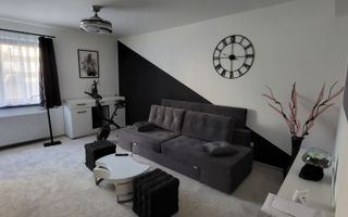 Garsonieră spațioasă de închiriat – 48 mp + terasă - Poză 1