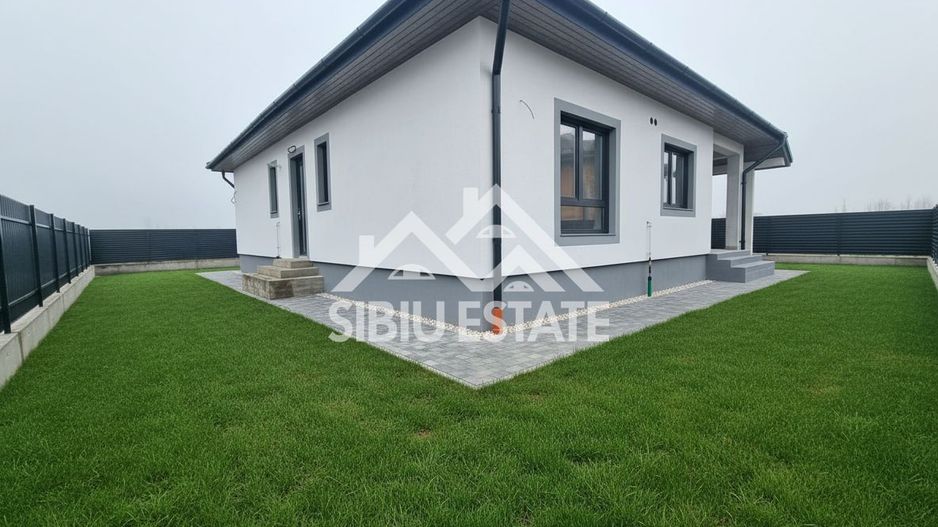 Casa parter cu pivnita, Sibiu locatie Cristian - Poză 1