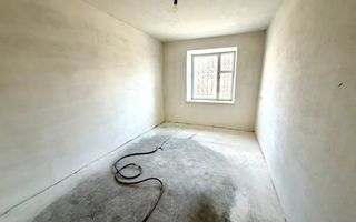 Casa în or.Ialoveni centru - Poză 8