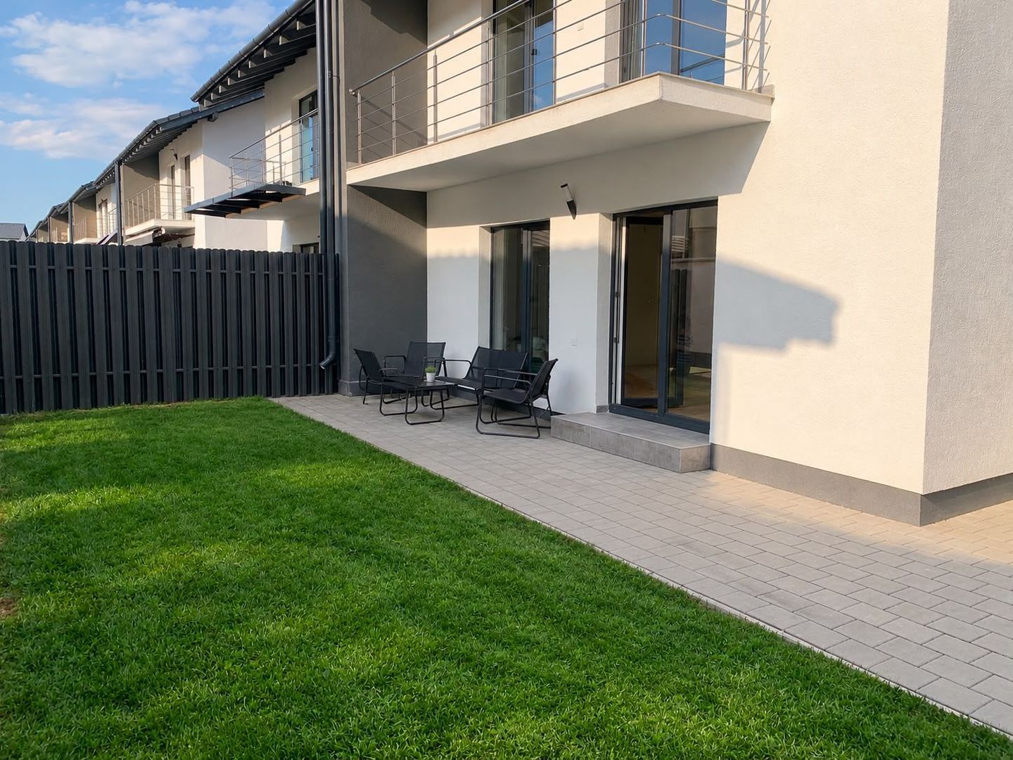 DUPLEX DE VÂNZARE ÎN ȘELIMBĂR –  ZONĂ LINIȘTITĂ - Poză 1