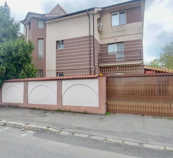 vila 7camere/(348util,500teren,119ampr.)mp/5min.metrouAp.Patriei - Poză 1