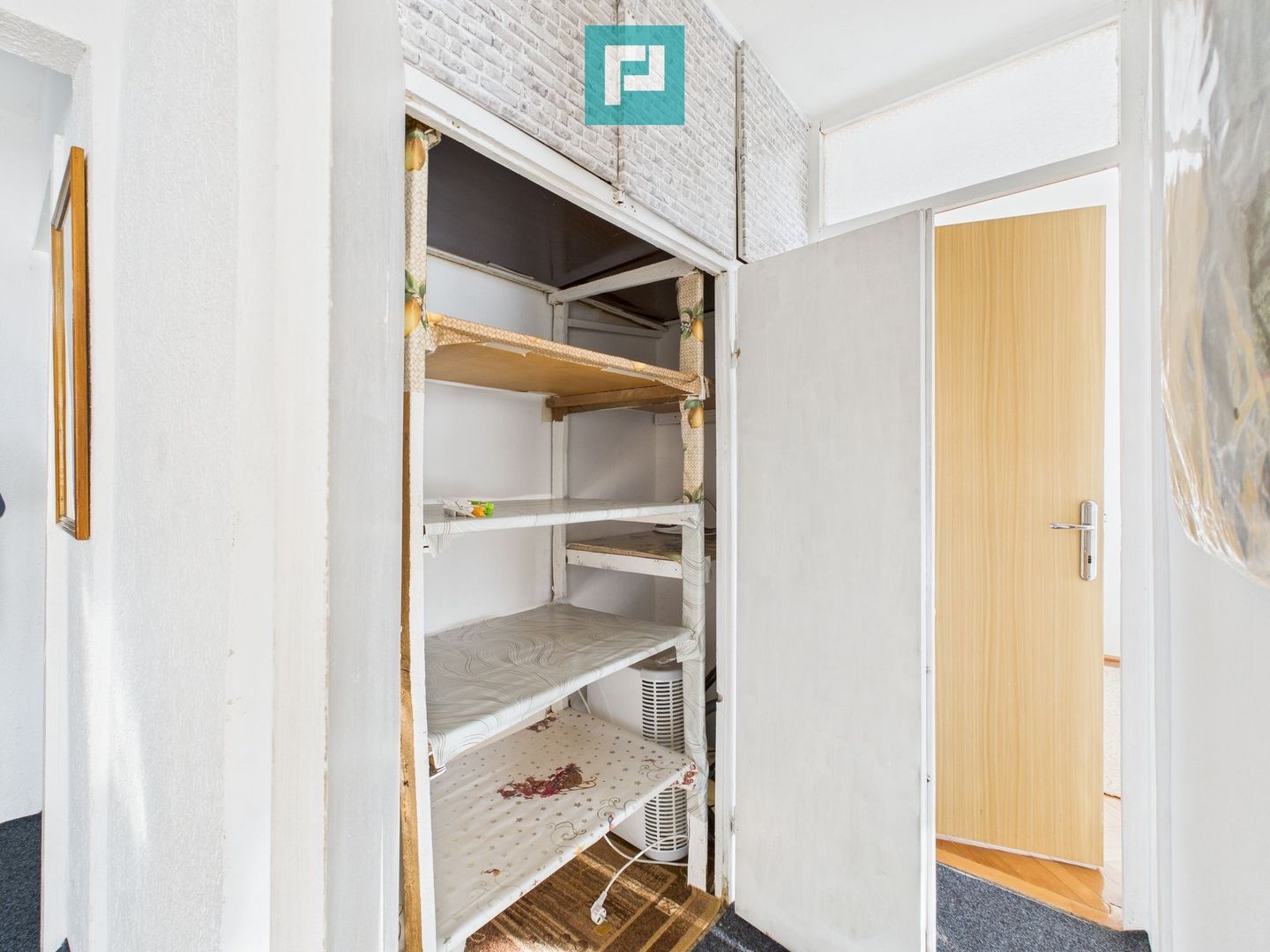 Apartament decomandat cu patru camere de inchiriat - Poză 17