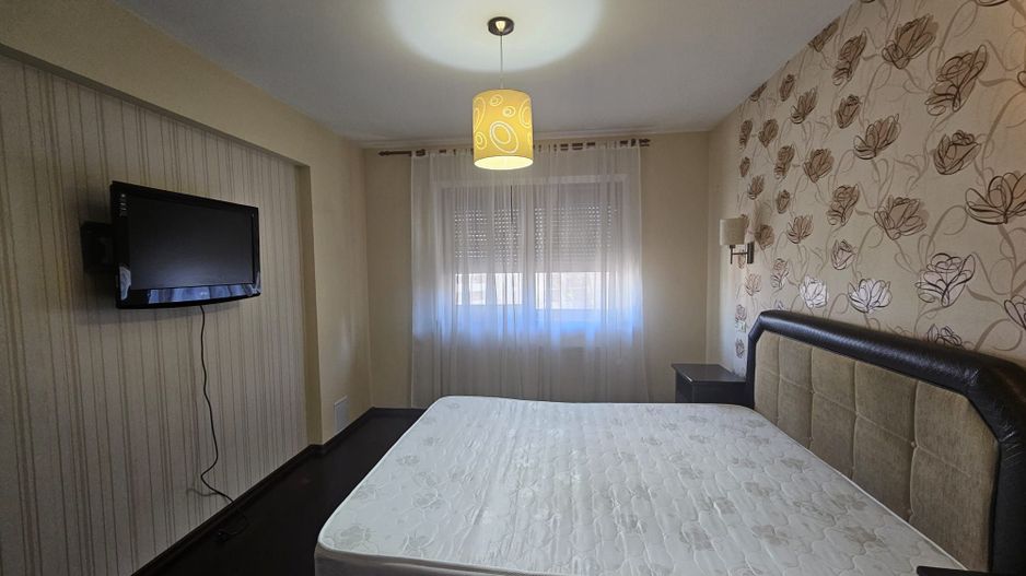 Inchiriere apartament bloc nou cu garaj, centru Pitesti - Poză 11