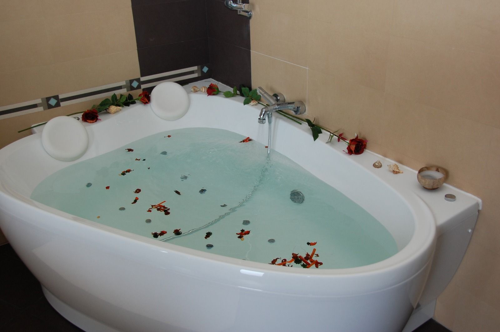 Vand casa 330 mp utili in zona planetelor Giroc, D+P+ E + pod - Poză 19