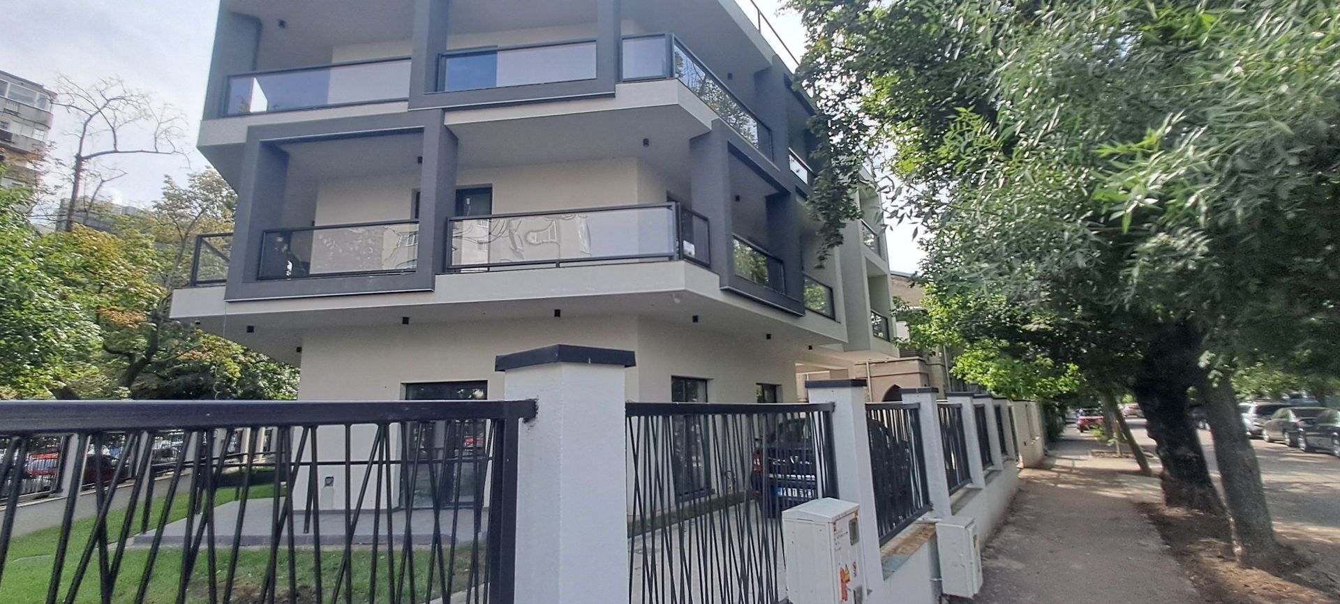 3 camere | Modern | Prima utilizare | Parcare - Poză 11