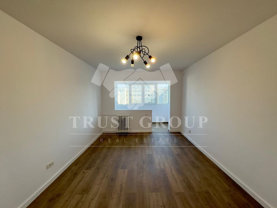 Apartament 3 camere P-ta Victoriei Titulescu | Renovat | 1976 - Poză 1