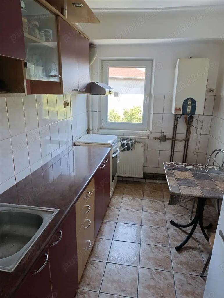 Apartament 2 camere B-ul Dambovita cu centrala - Poză 1