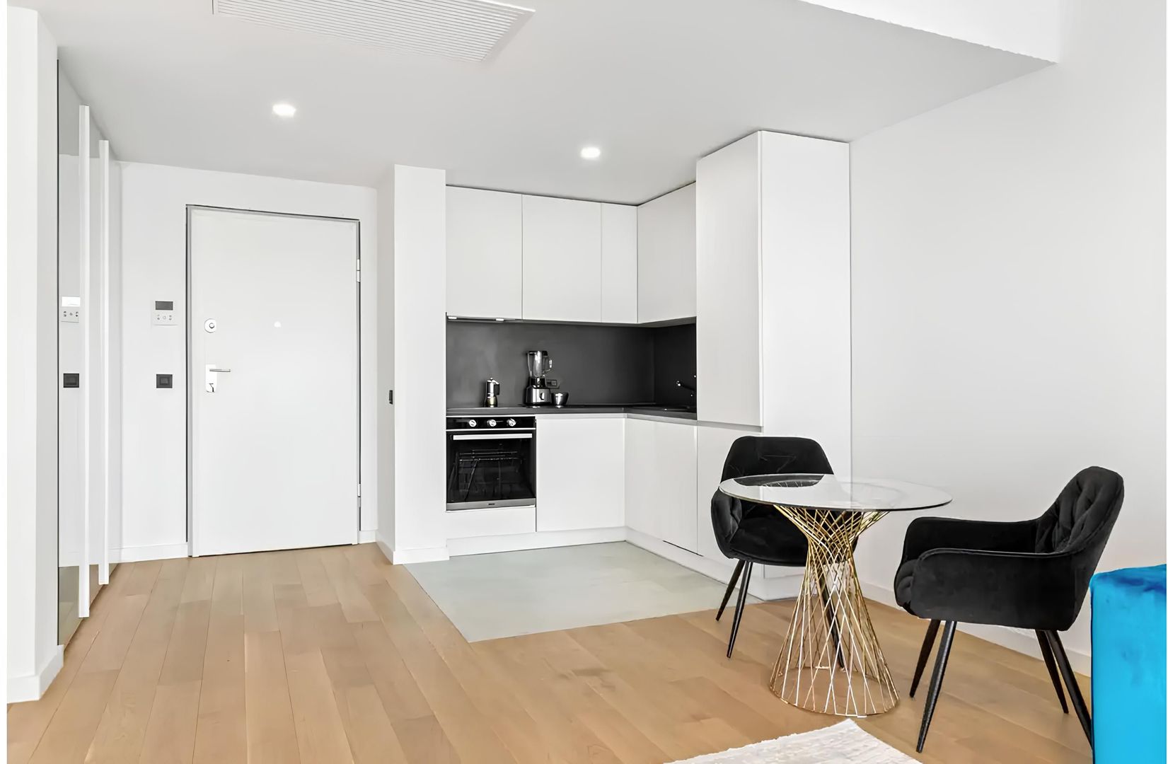 Apartament 2 camere | One Herăstrău Towers | Vedere deschisă - Poză 9