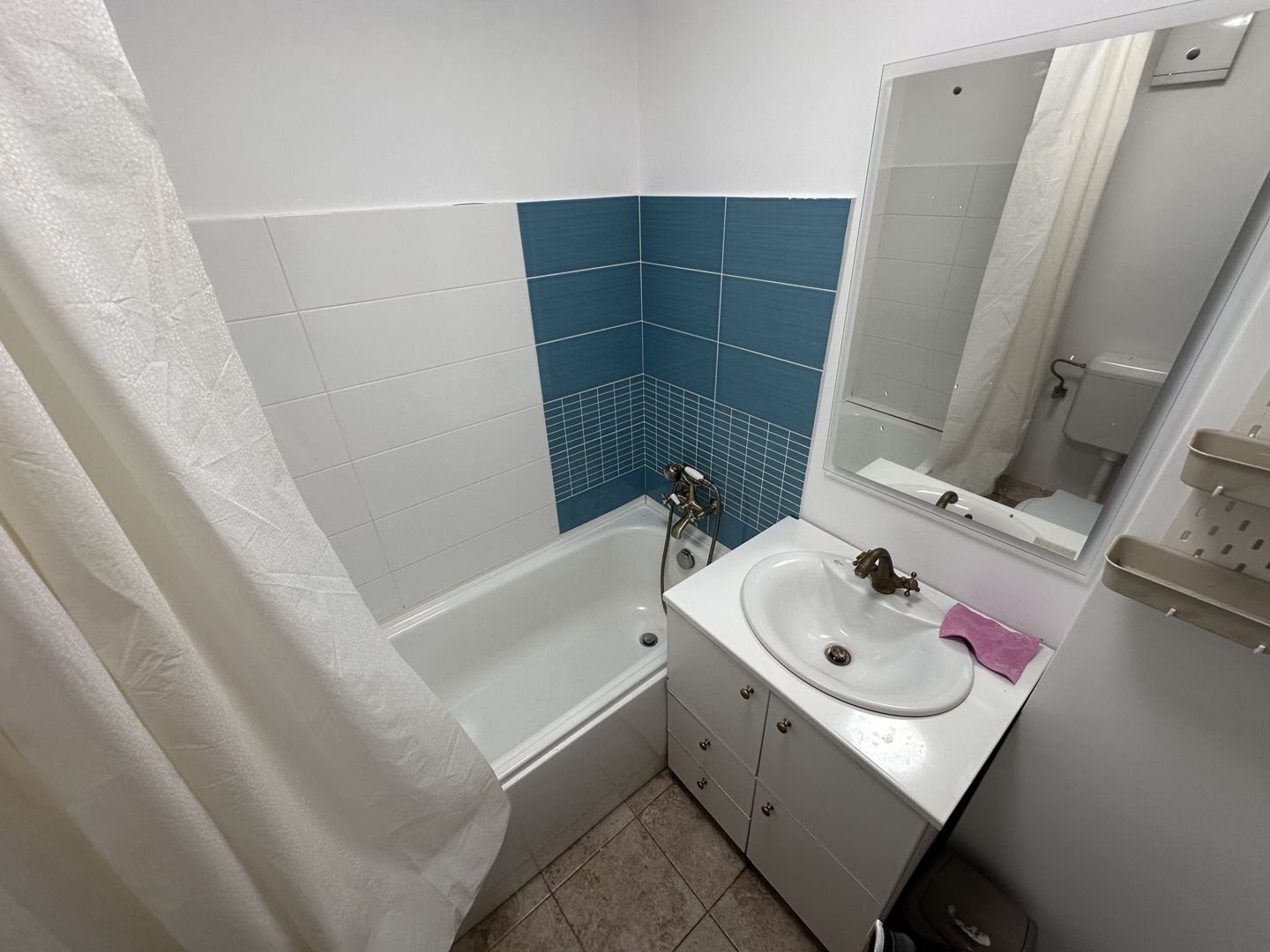 LUX Garsonieră de închiriat ParkLake mall/Renovata - Poză 7