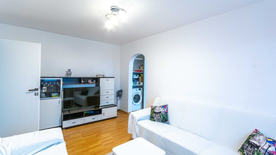 Piata Progresul Giurgiului, 2 cam, renovate, de inchiriat, comision 0% - Poză 3