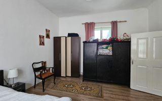 Apartament 2 camere 100 mp utili pivnita si pod zona Centrală-Lazaret - Poză 2