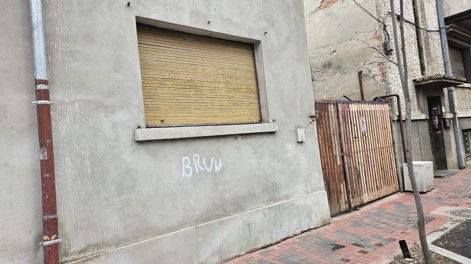 Vanzare Casa 4 camere | Zona Decebal Strada Popa Nan | Universitatea Hyperion - Poză 3