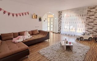 Floresti - Stoenesti, Jud. Giurgiu, vila + garaj + beci, teren 1400 mp