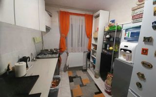Apartament cu 3 camere/ 60mp/ zona Podu Ros - Poză 6