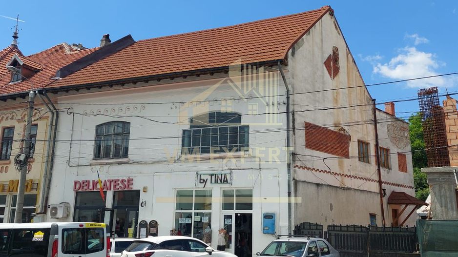 VILA 6 CAMERE, 126 MP, CENTRU CAMPULUNG - Poză 1