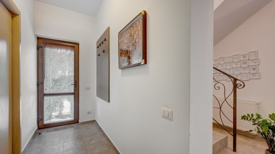 Vila de vanzare in Otopeni-central, zona linistita-Comision 0% - Poză 14