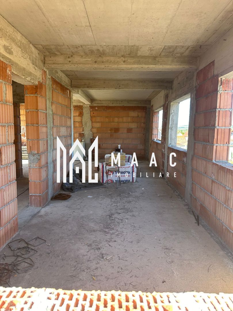 Casă Tip Duplex | 4 Camere | 2 Balcoane | Terasă | Șura Mică - Poză 4