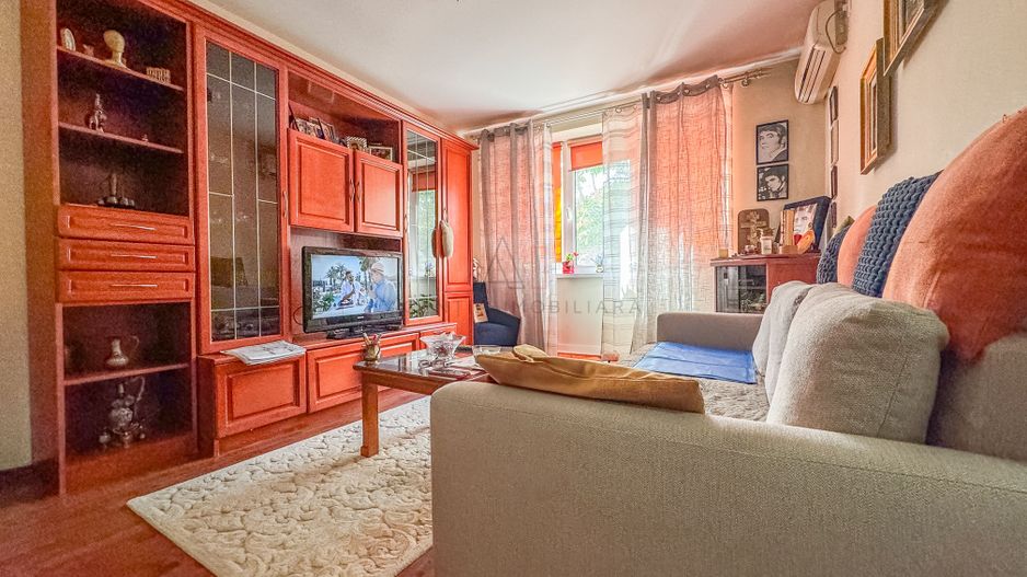 2 Camere Vatra Luminoasa -Zona Premium - Poză 2