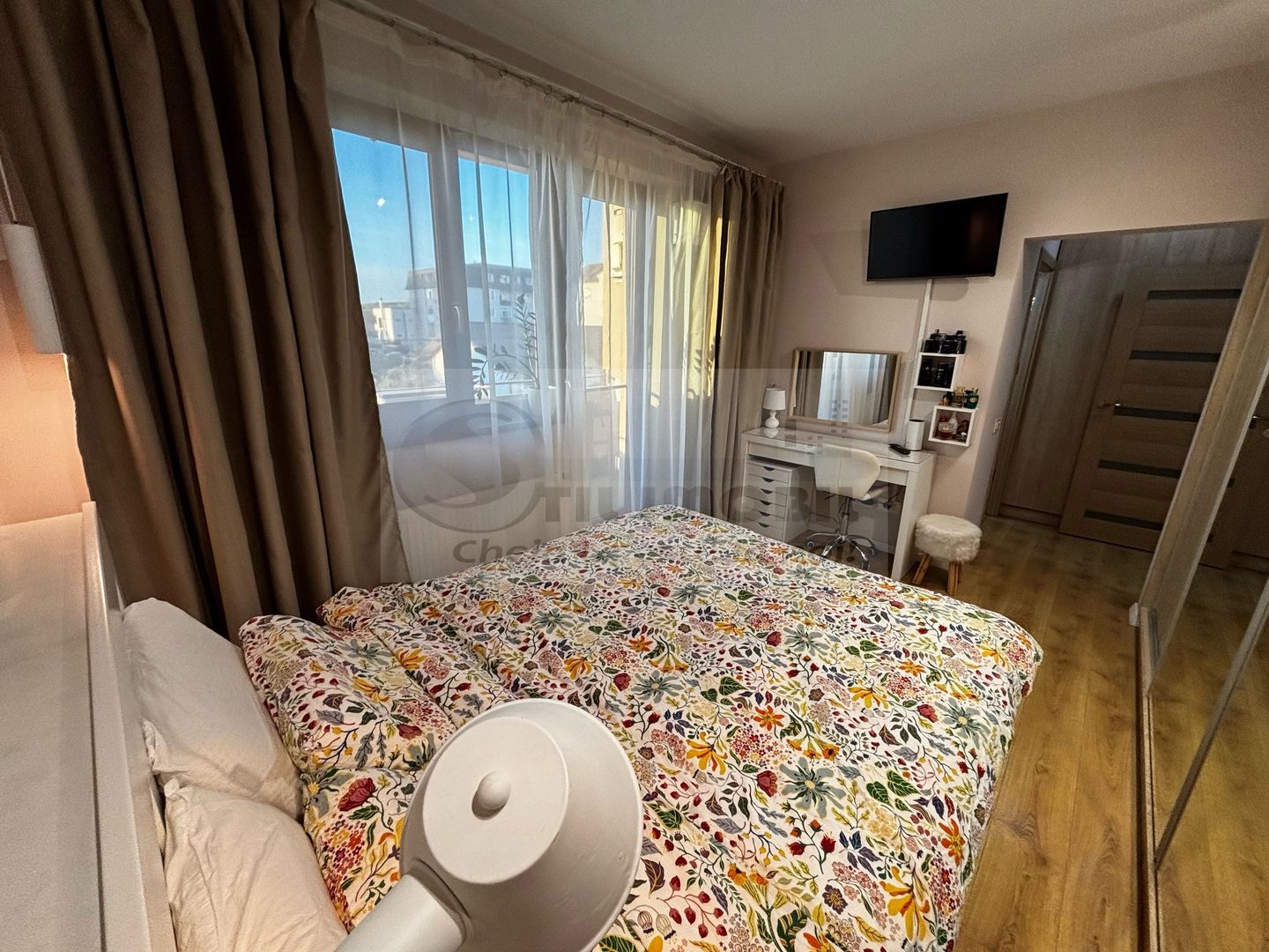 Ap 3 cam 80mp, Et2, Valea Lupului, 2 locuri de parcare- 171.000 € - Poză 21