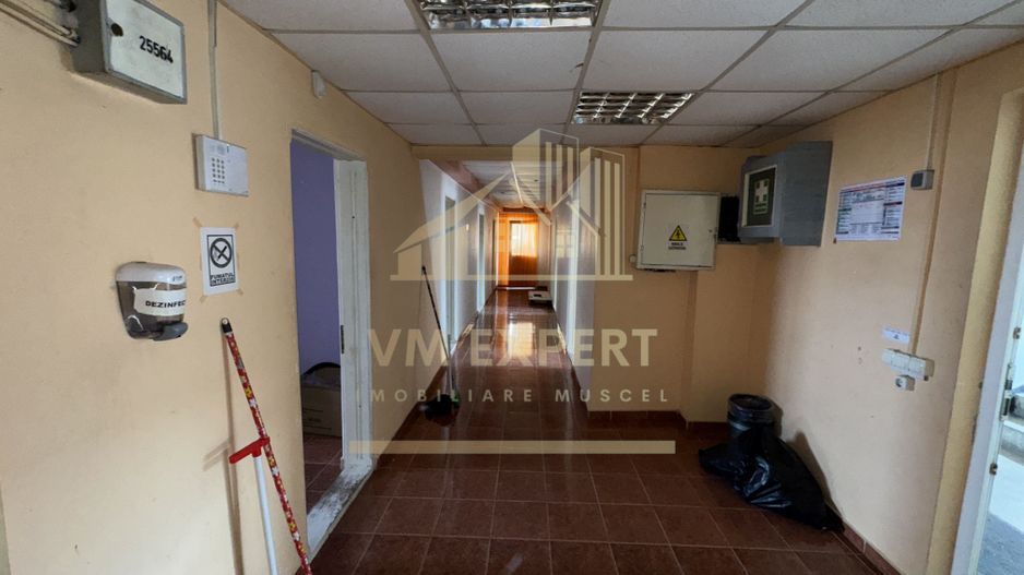 BLOC DE GARSONIERE P+4 SUPRAFAȚĂ UTILĂ 2135MP TEREN 2967 MP CĂMPULUNG - Poză 28