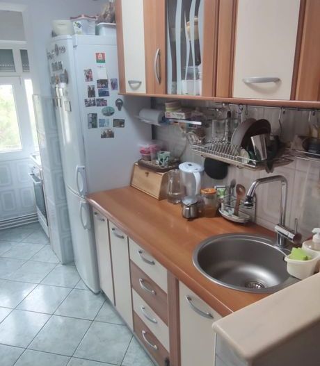 BRASADAS vinde ap 3 cam etaj 3/4 mobilat și utilat complet. - Poză 5