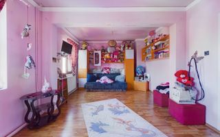 Vilă cu 6 camere în zona Alfa - Poză 26