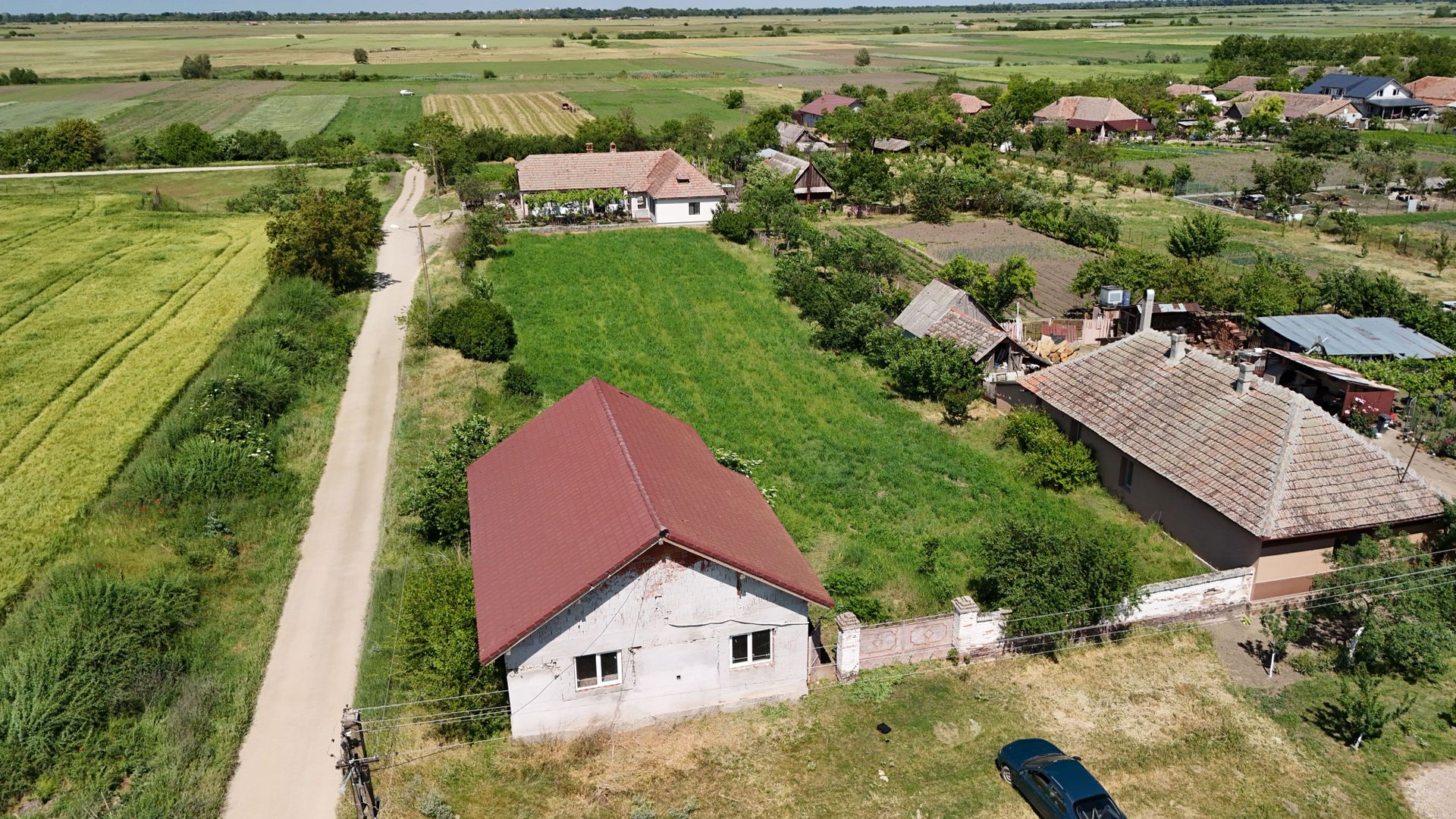 Casă nouă la gri în Secusigiu - Poză 1