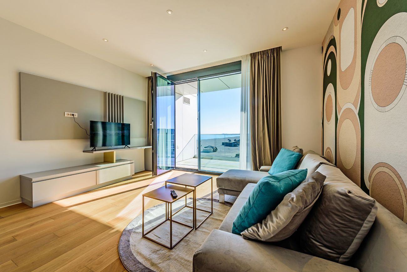 Apartamentul de la Malul Mării – Eleganță Contemporană în Inima Stațiunii - Poză 4