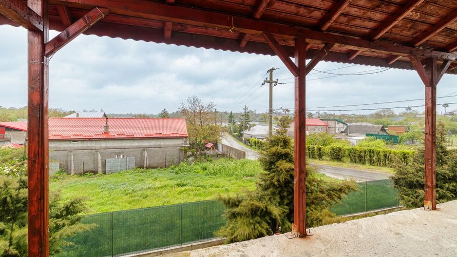 Casă pentru familie, 7 camere, teren mare și vedere la lac – Periș  - Poză 11