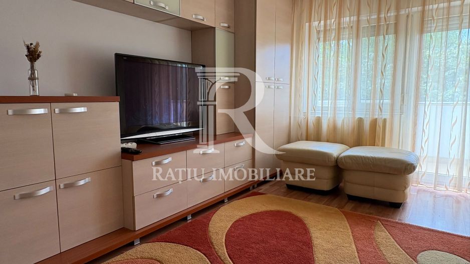 Apartament cu 3 camere | Rogerius | Oradea - Poză 2