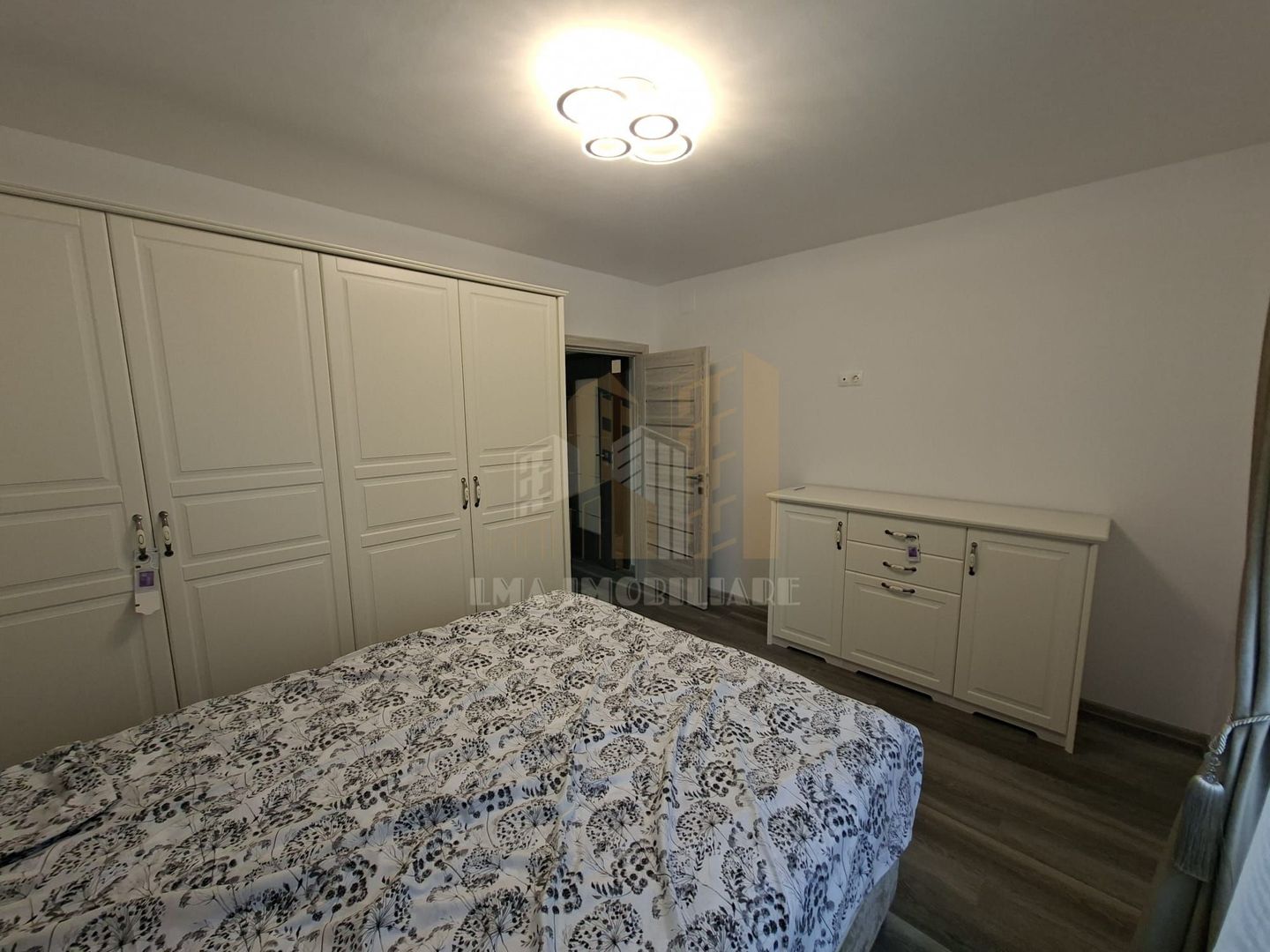 Apartament 2 camere renovat mobilat 2026 Astra Brasov - Poză 12