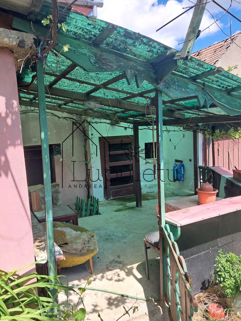 Casă de Vânzare | 3 Camere | 140 MPU | Anexe | Comuna Rosia - Poză 18